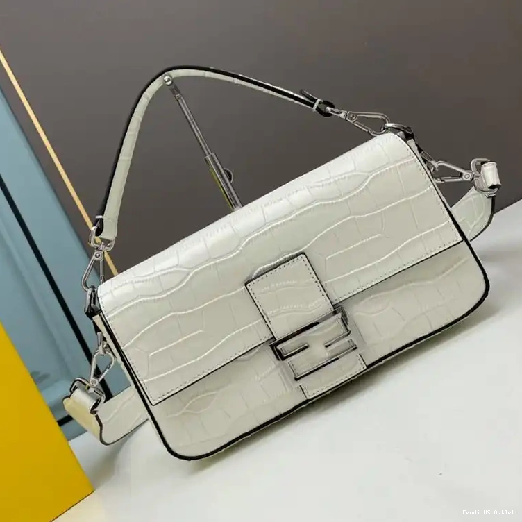 Affordable HOT In Fendi Crocodile Baguette Medium White Bag Leather 0610